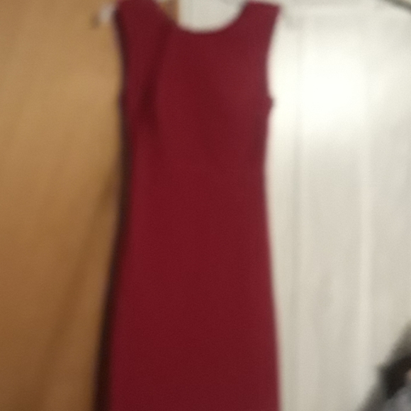NICOLE MILLER WOMEN'S SIZE 6 WINE COLOR DRESS - Picture 4 of 8